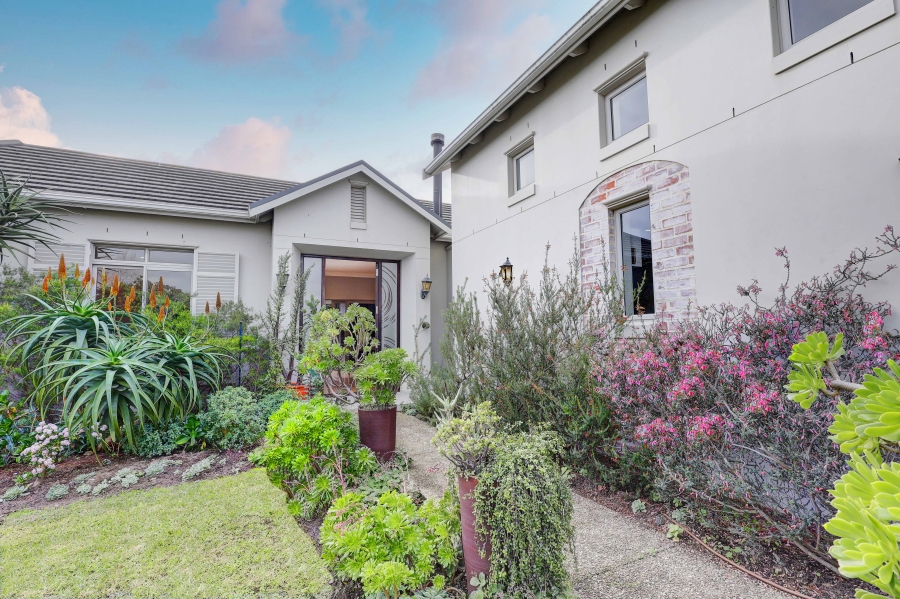 4 Bedroom Property for Sale in Val De Vie Estate Western Cape